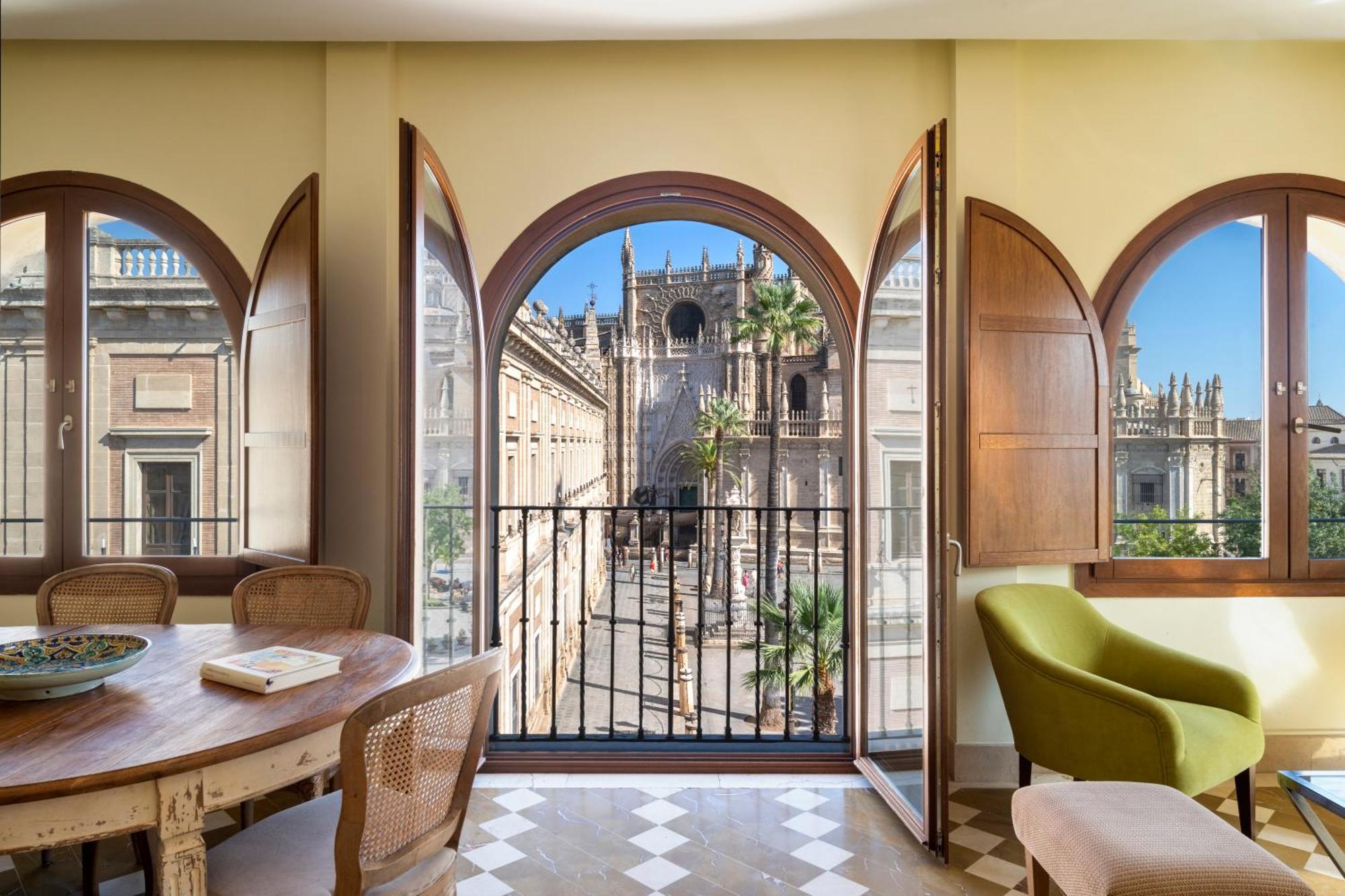 Magno Apartments Santo Tomas Seville Exterior photo